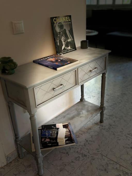 Comfort And Sunny Apartment, Marousi Oaka Stadium Neratziotissa * Athen