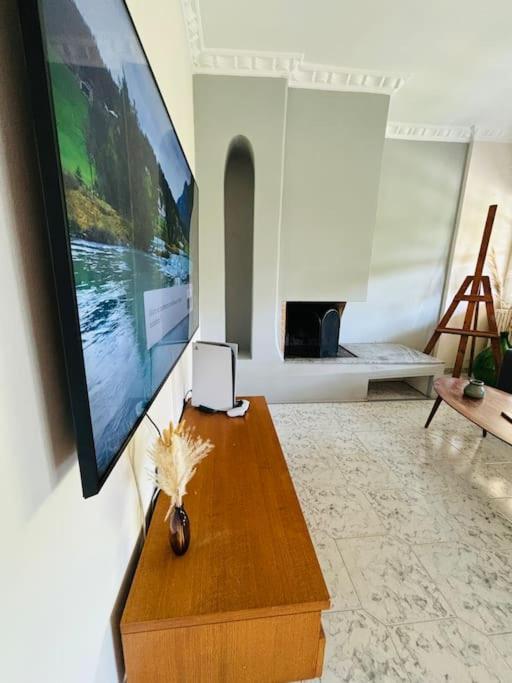Comfort And Sunny Apartment, Marousi Oaka Stadium Neratziotissa *