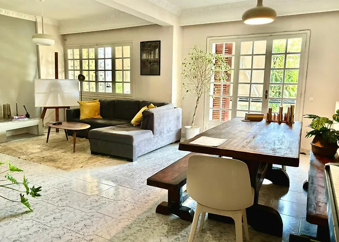 Comfort And Sunny Apartment, Marousi Oaka Stadium Neratziotissa