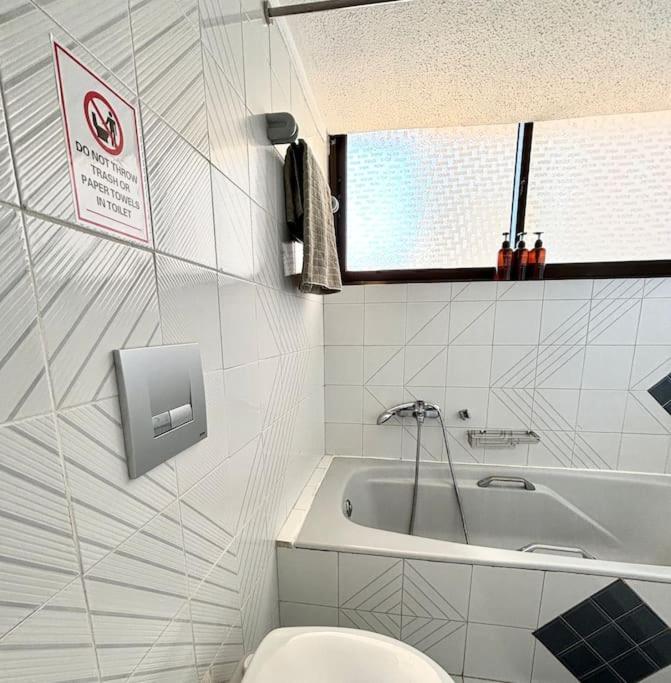 Comfort And Sunny Apartment, Marousi Oaka Stadium Neratziotissa Athens